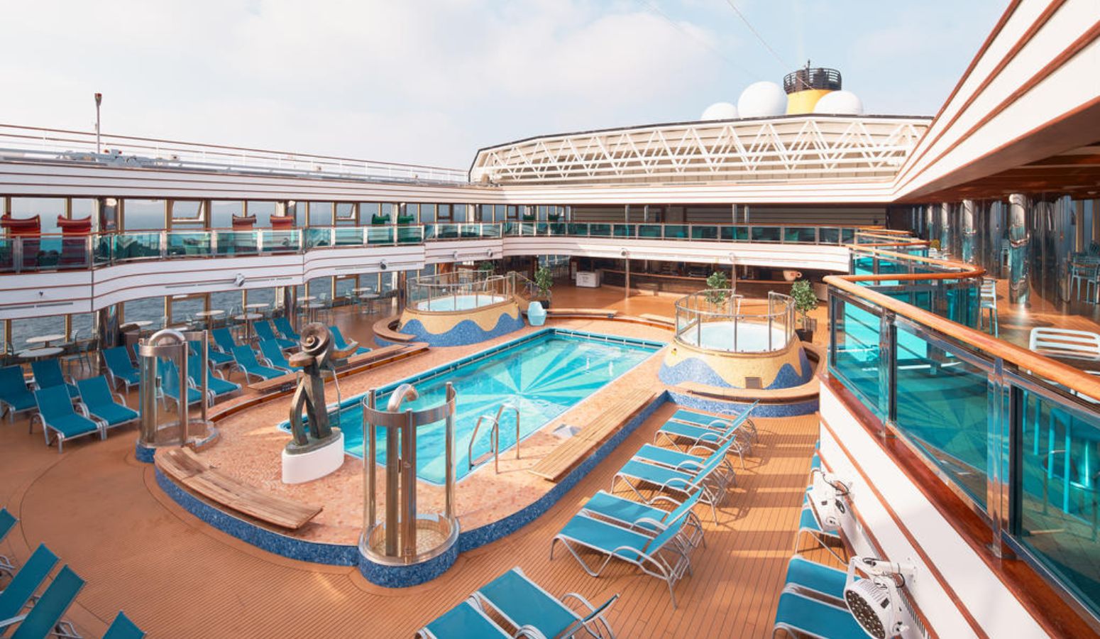 crucero-monoparental-costa-smeralda-mediterraneo-verano-2026